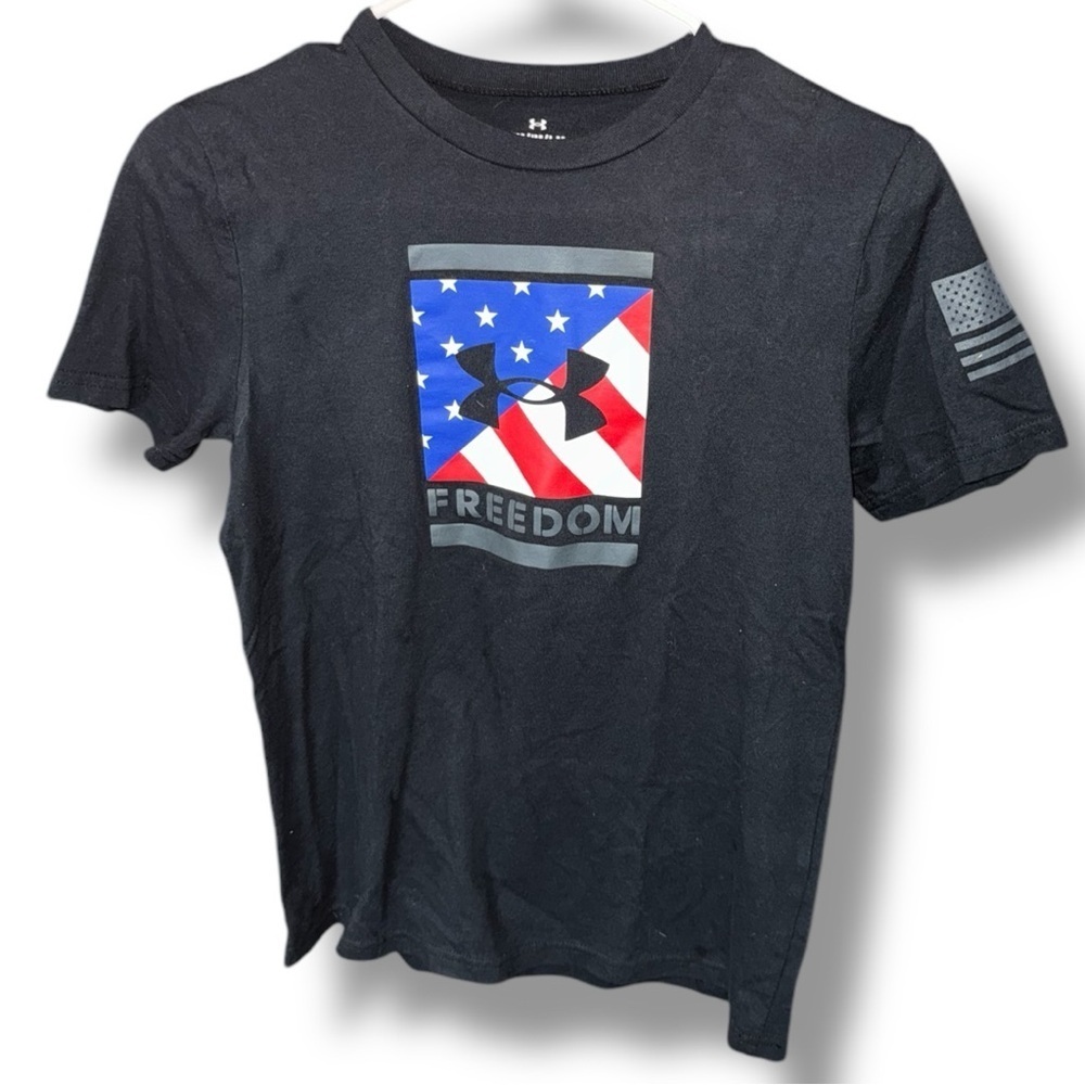 Under Armour Black Freedom Graphic T-Shirt  youth medium loose​​ EUC​